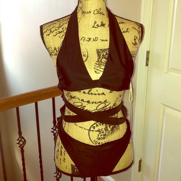 Tobi Wrap Around Bikini Set Sporty Goddess Beach Vibes Black L NWT - Picture 3 of 5